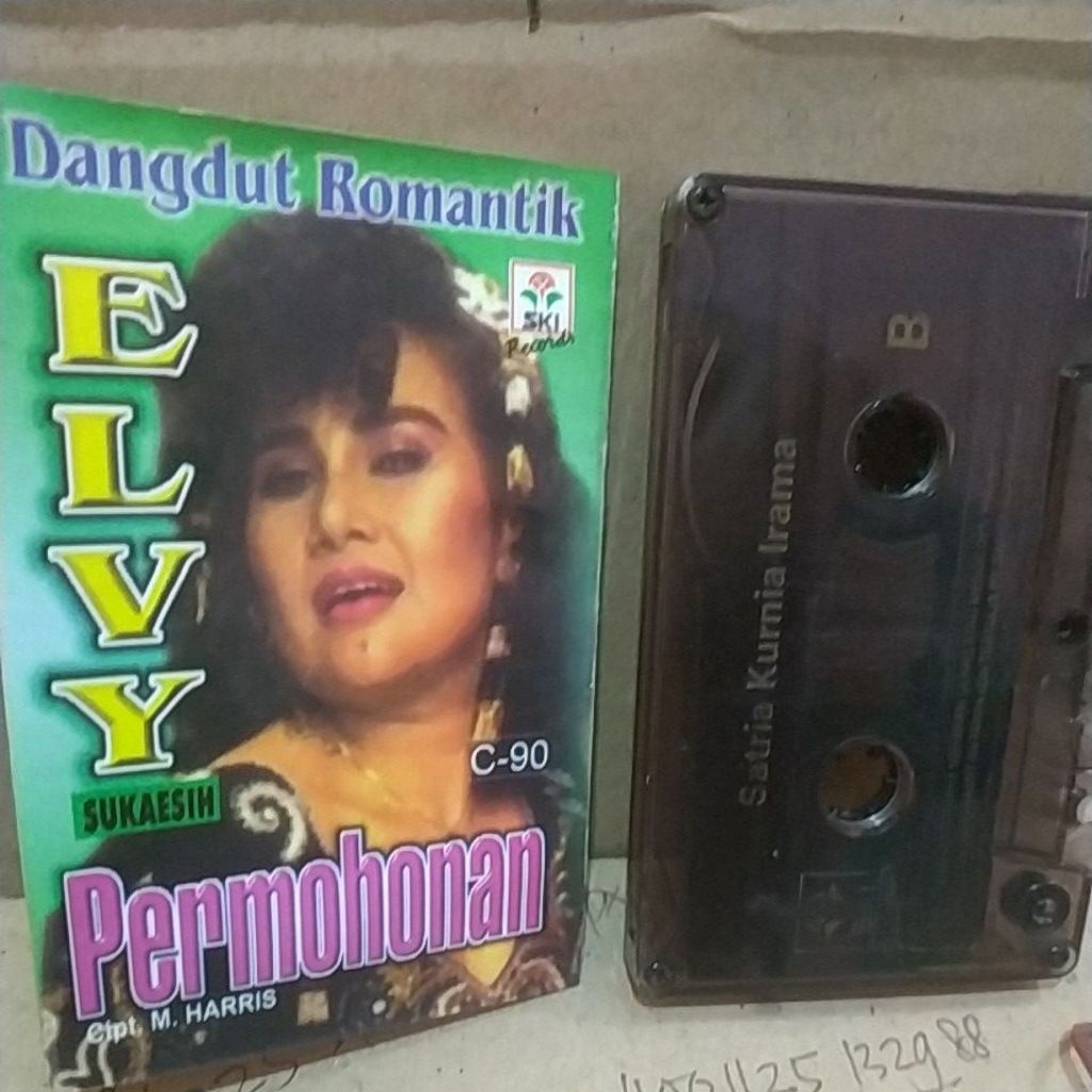 Kaset pita Elvy Sukaesih: Dangdut Romantik