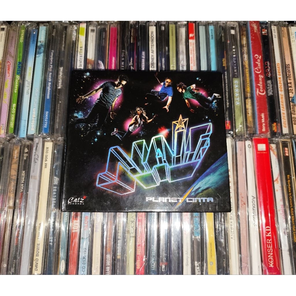 CD Naif - Planet Cinta