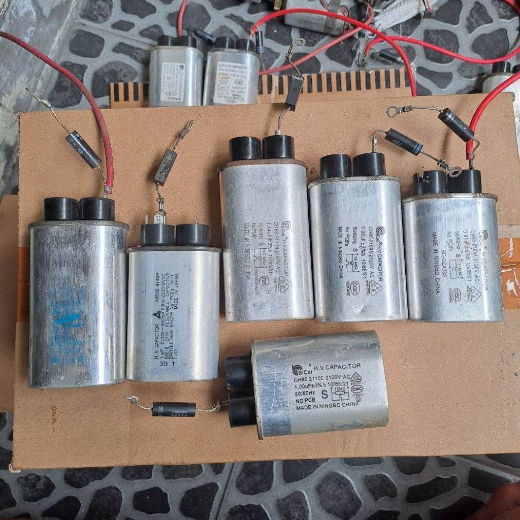 KAPASITOR MICROWAVE OVEN ORIGINAL KAPASITOR 1uf / 1.07uf / 0.91uf / 0.95uf / 1.14uf / 0.90uf / 0.92u