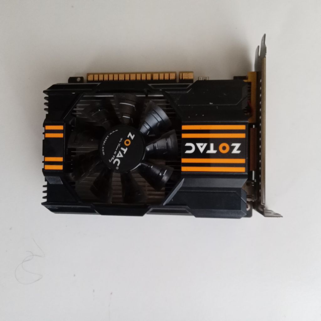 vga 2gb ddr5