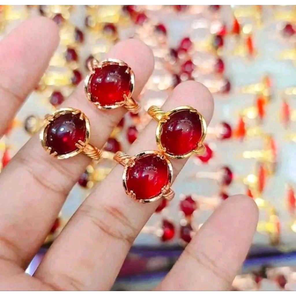 cincin wanita dewasa model giok merah titanium cantik