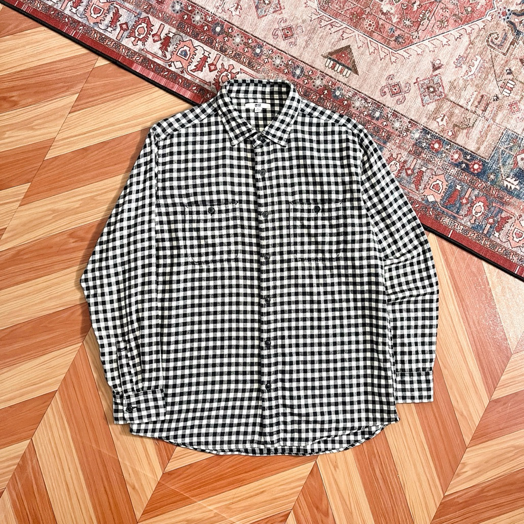 Kemeja Flanel Uniqlo Double Pocket