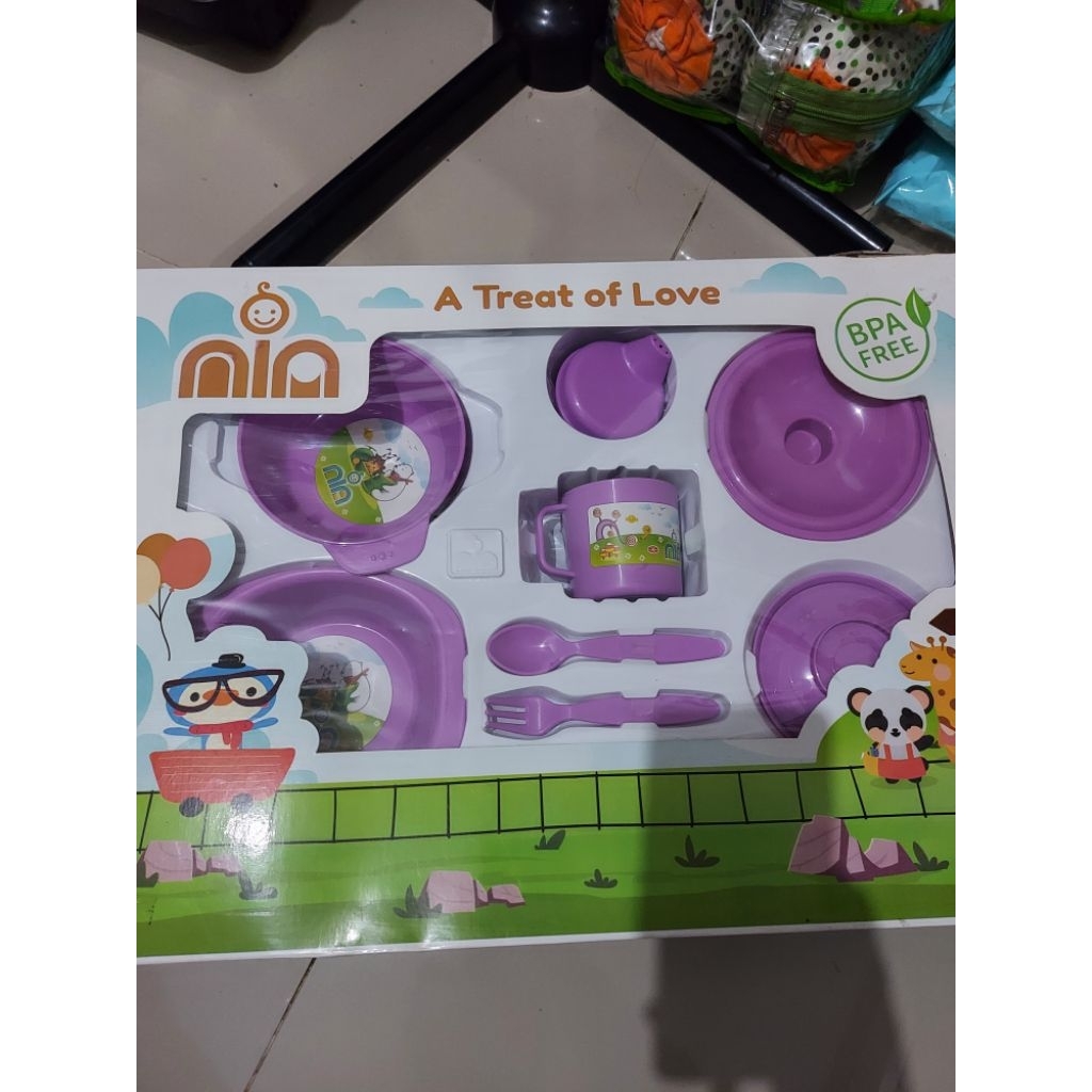 set makan anak / set makan bayi / tempat makan bayi