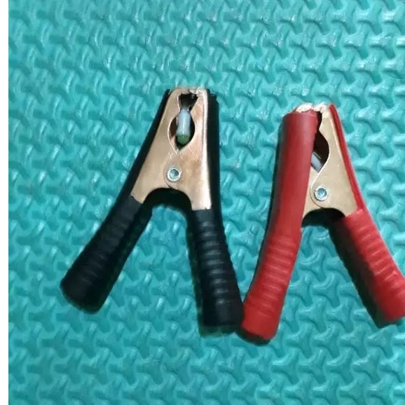 Pangestu Sparepart - Jepitan Aki Buaya Besar Merah Hitam (Sepasang) jepit aki besar 100A