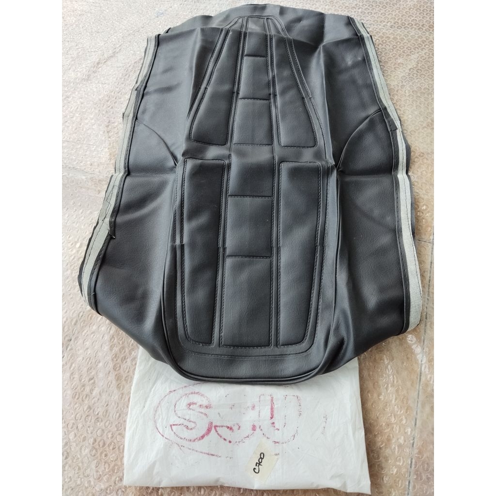 kulit jok cover jok cover seat sarung jok krakap jok Honda C700 c700 Supercup non original NOS