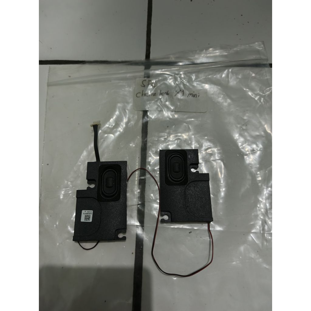 SPC Chromebook X1 mini speakers
