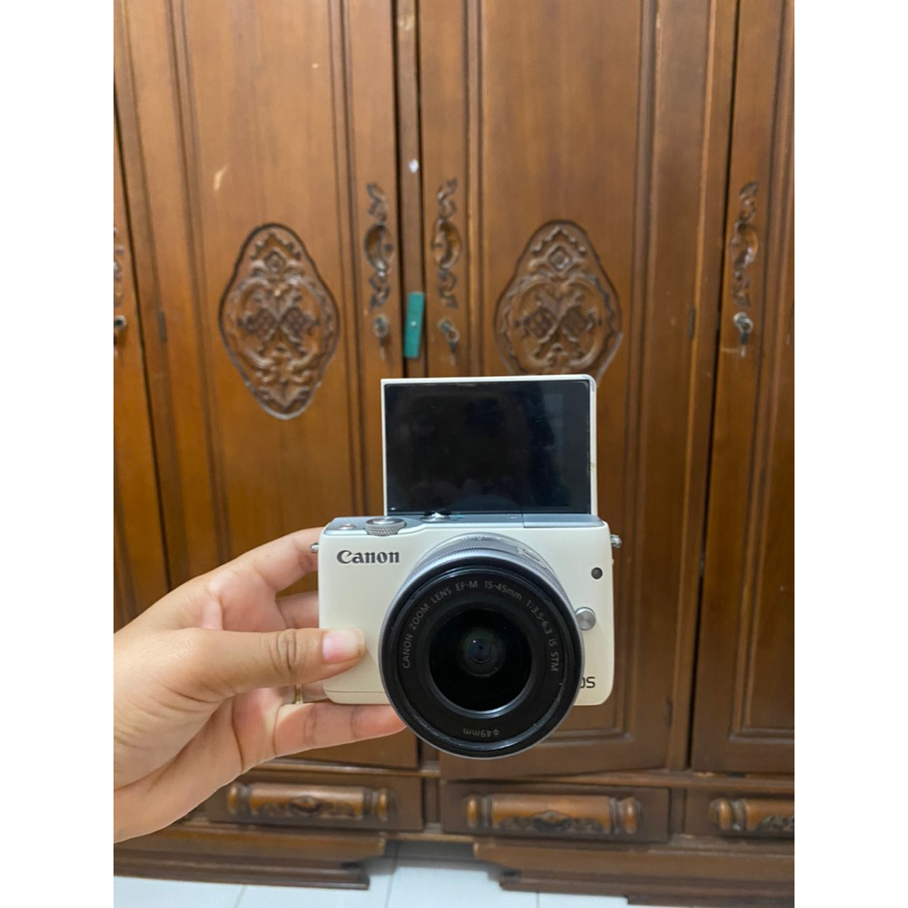 Kamera Canon M10