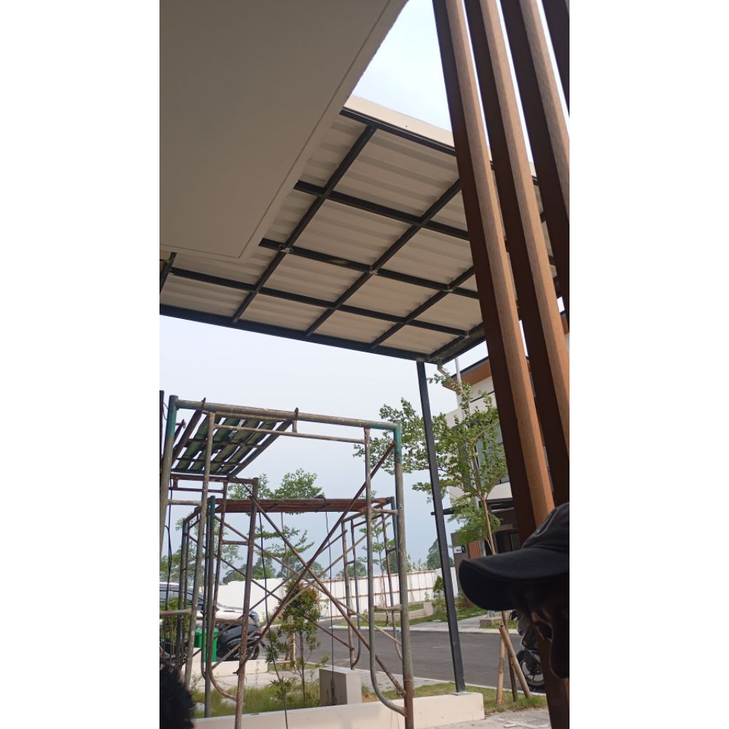 Kanopi atap alderon minimalis