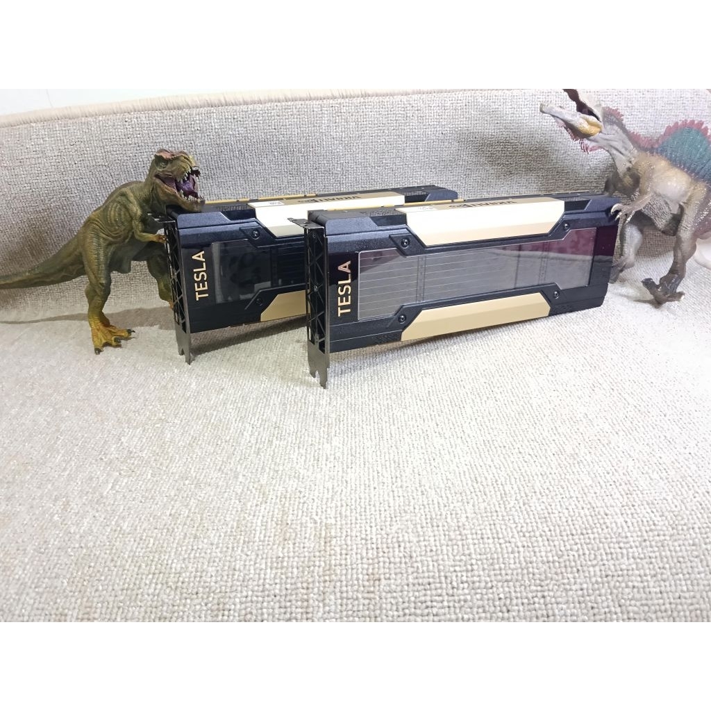 NVIDIA Tesla V100 PCIe 32GB – GPU Server Accelerator (COPOTAN SEPERTI BARU)+ kabel power pin