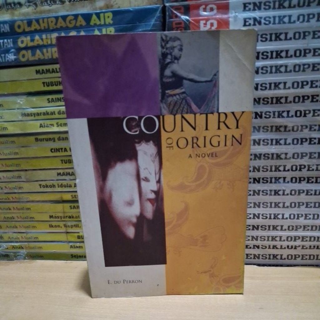 Buku Original COUNTRY OF ORIGINAL A NOVEL E.DU PERRON PERIPLUS