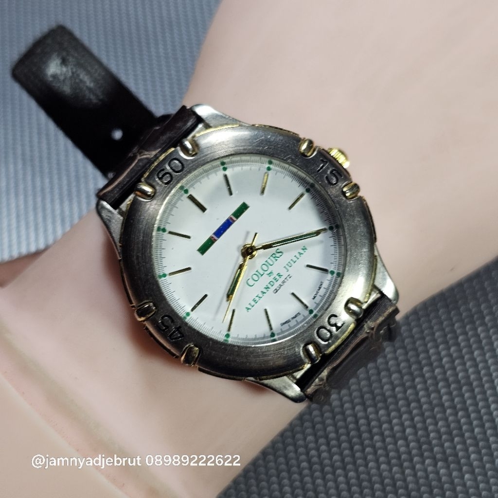 Jam Colours by Alexander Julian Swiss Grey White Bekas