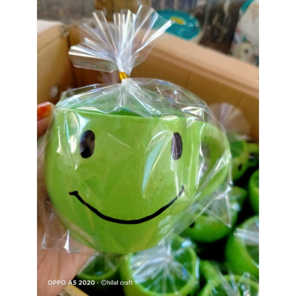 Souvenir Mug emoticon