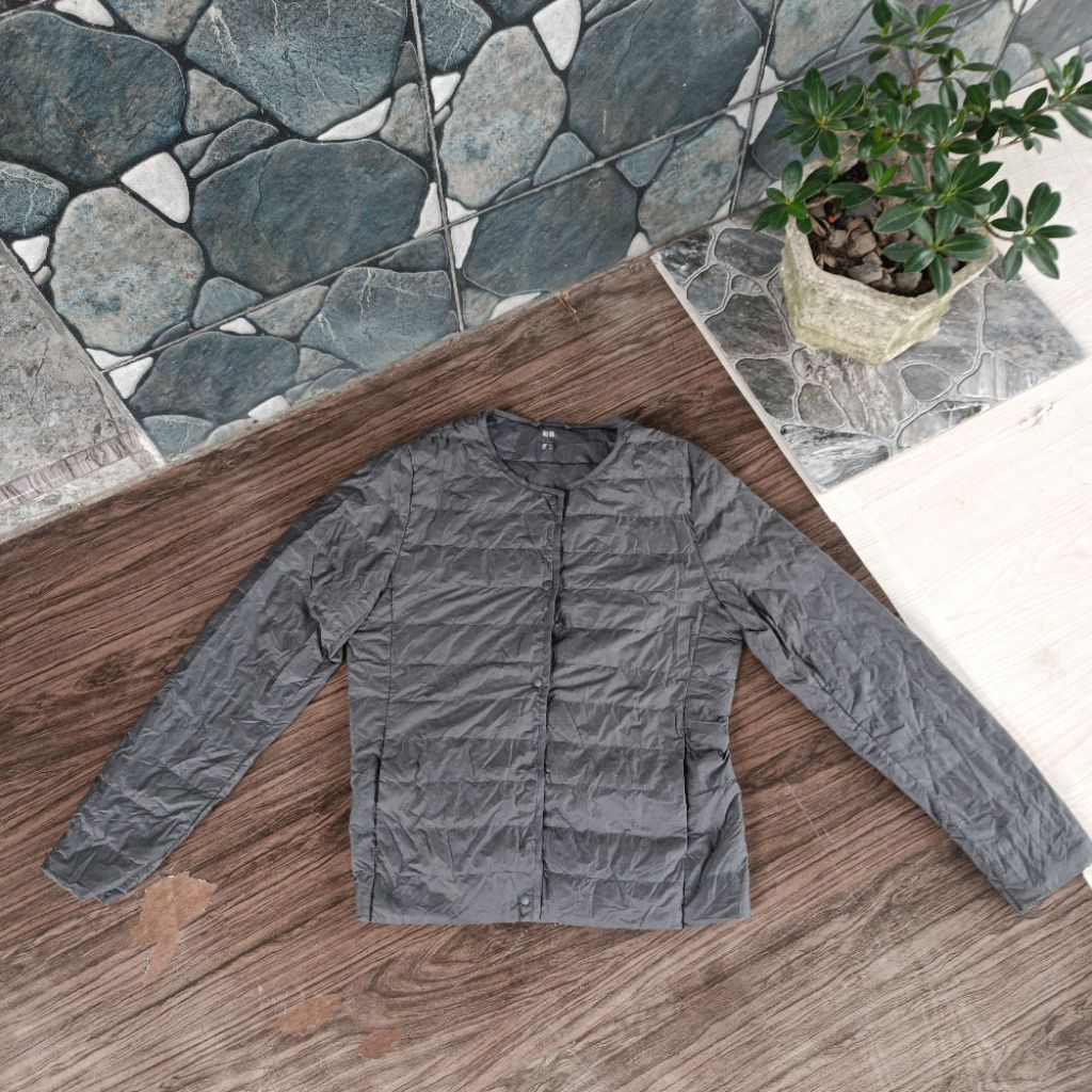 ultra light down uniqlo cantikk ( sz S perhatikan pxl)