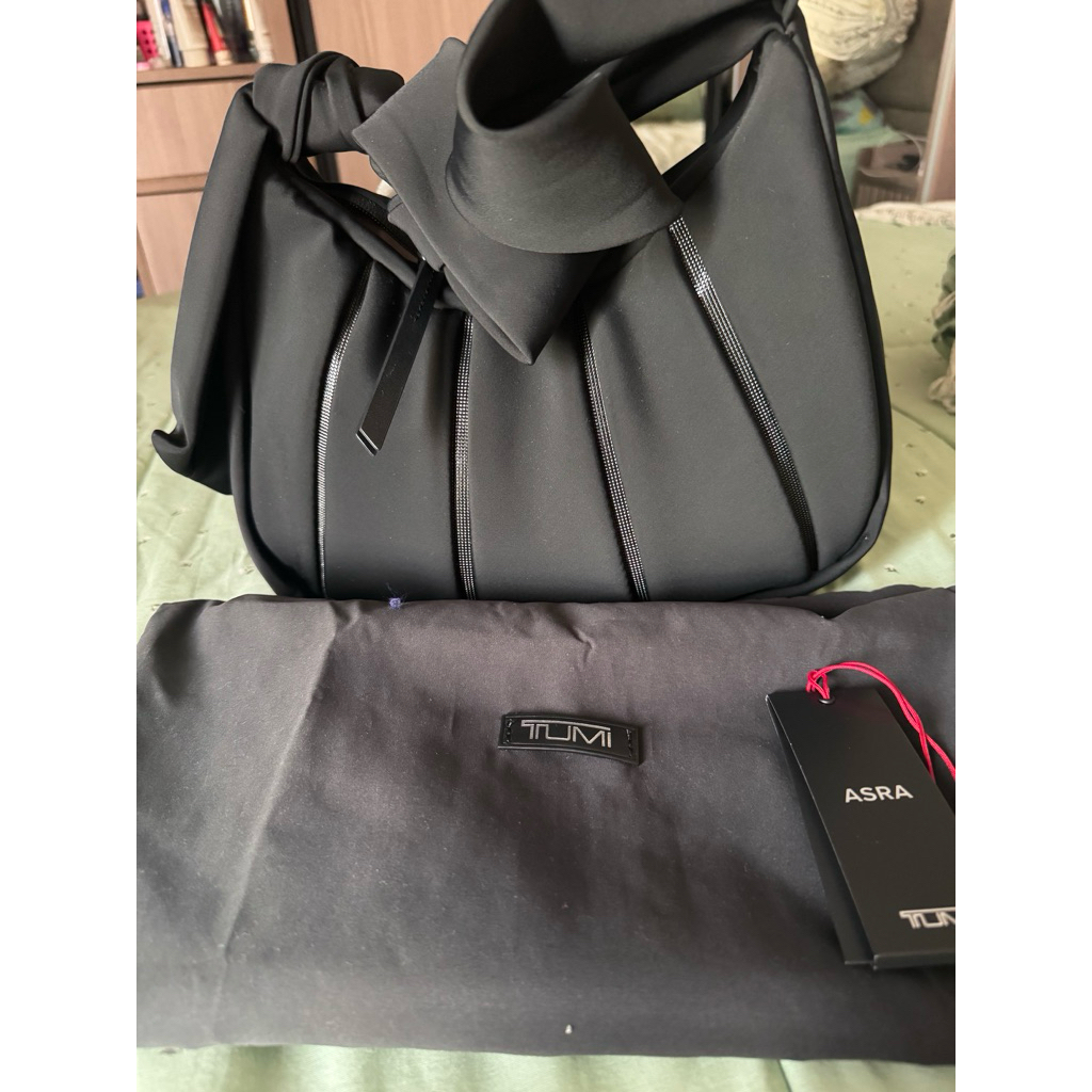 preloved tumi asra medium tote