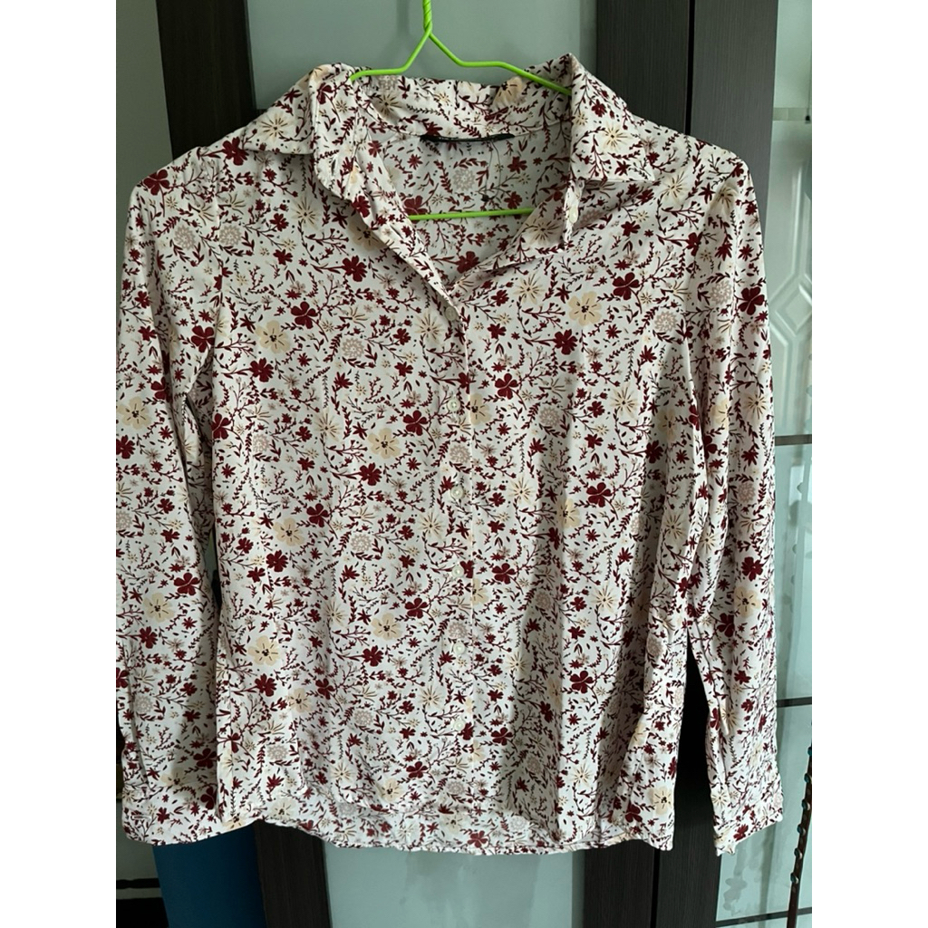 Preloved The Executive merah