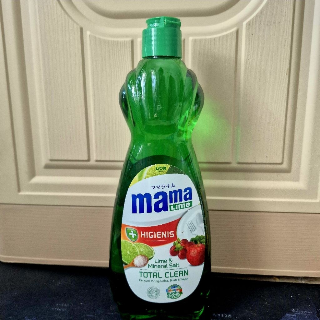 Mama Lemon Botol 750 ml