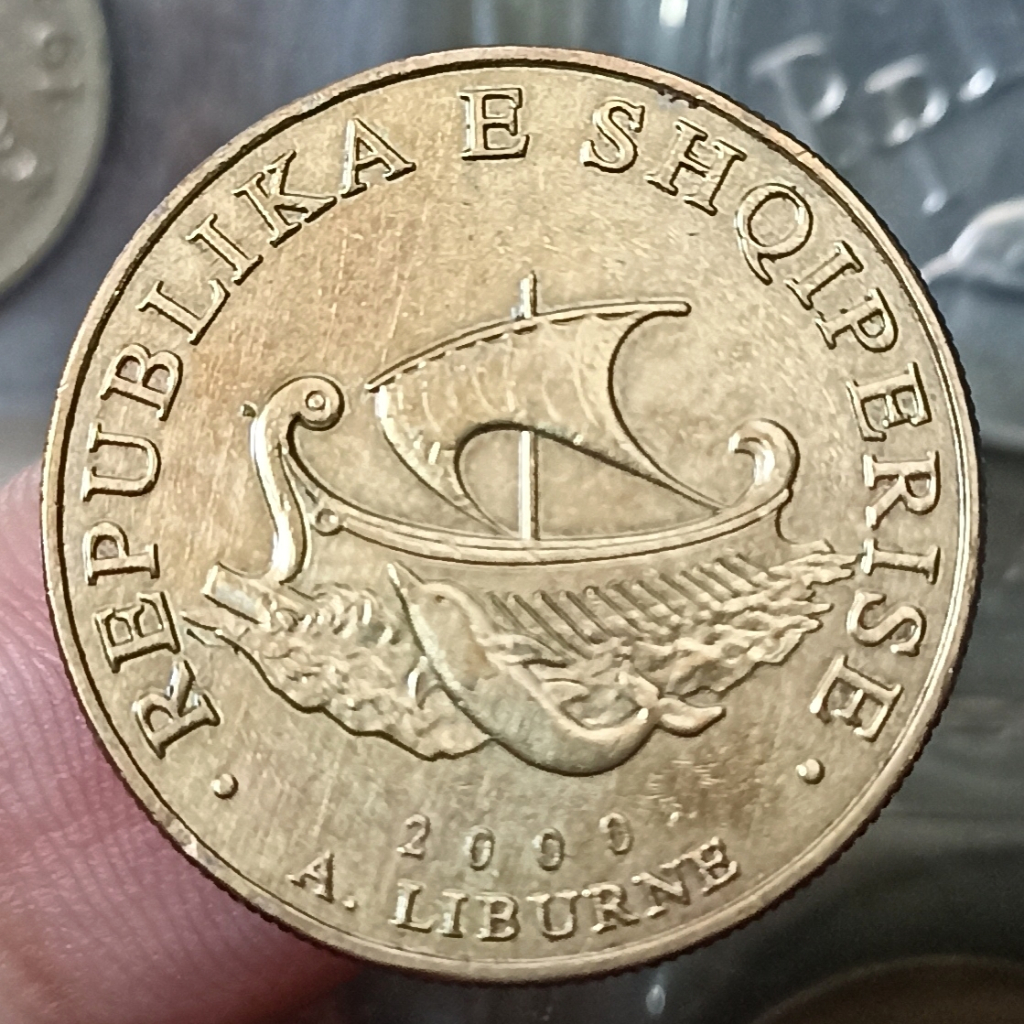 Koin Kuno Albania 20 Leke