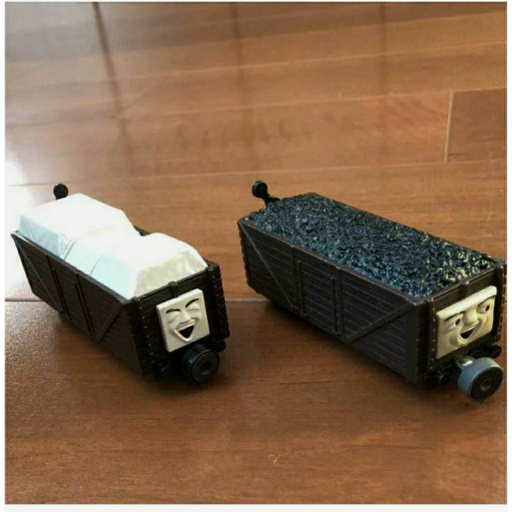 BANDAI Thomas & Friends engine 1992 RARE Naughty mischief Car & Tweake wagon set