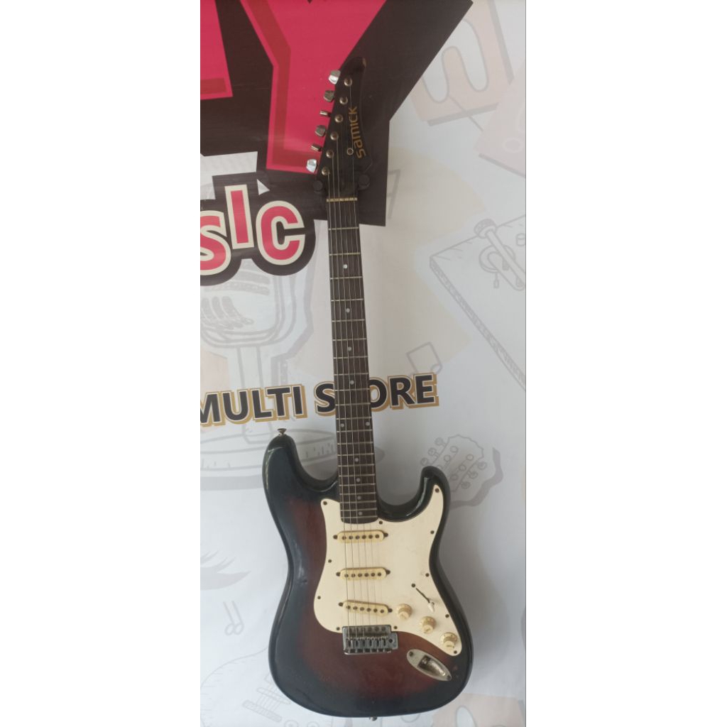 Guitar elektrik bekas Samick stratocaster ori