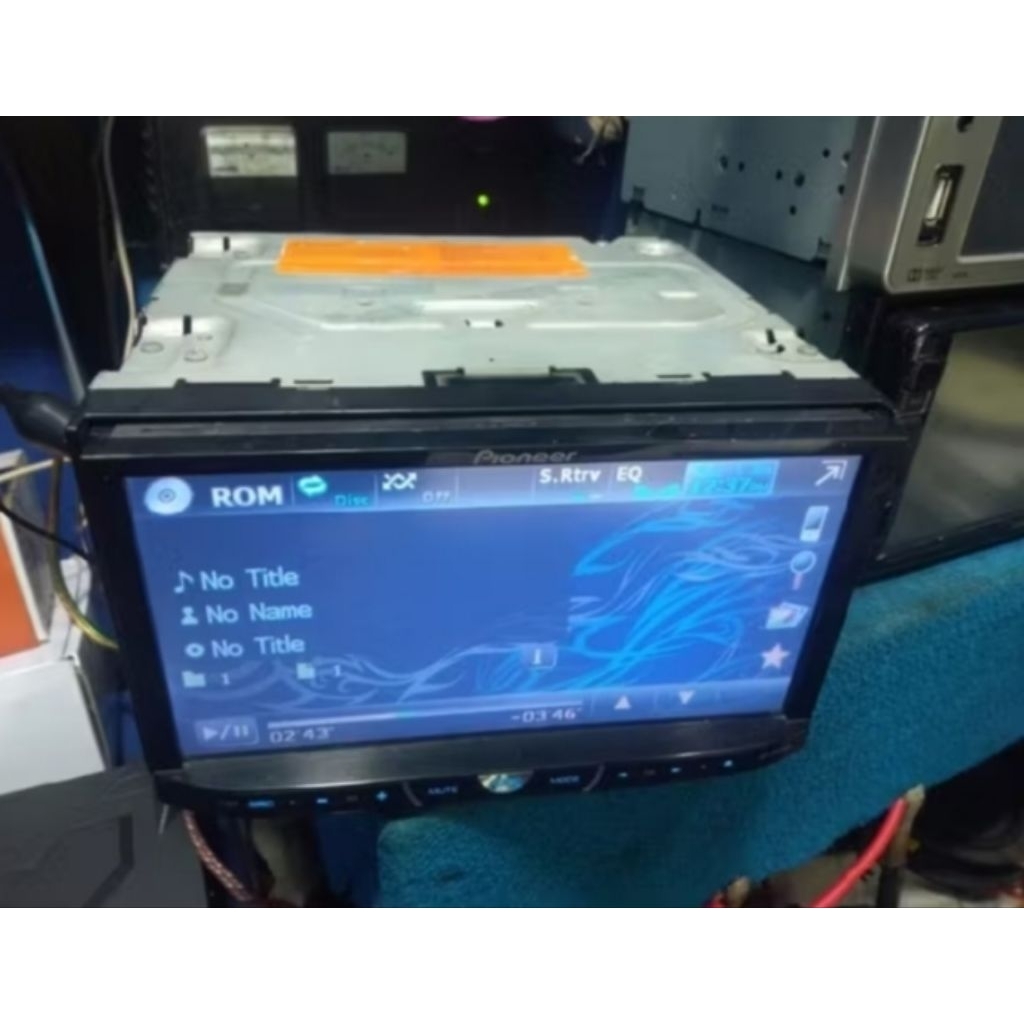 Double Din Pioneer AVH-P4450BT Bekas