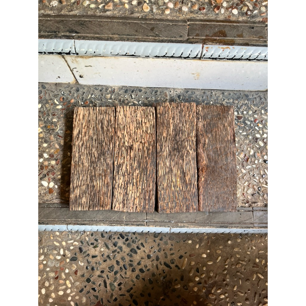 Bahan kerajinan kayu aren / kayu aren tua / kayu ruyung