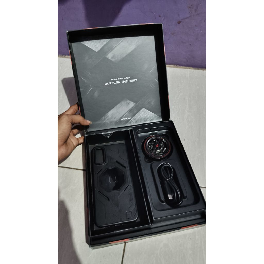 Gift box + Gaming kit Infinix Gt 30 Pro