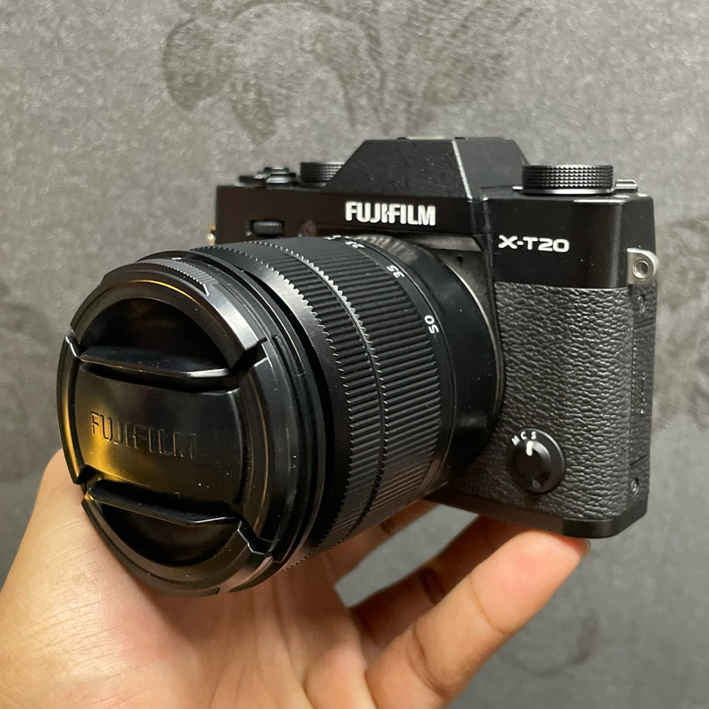 FUJIFILM XT20 & Lensa Kit 16-50mm