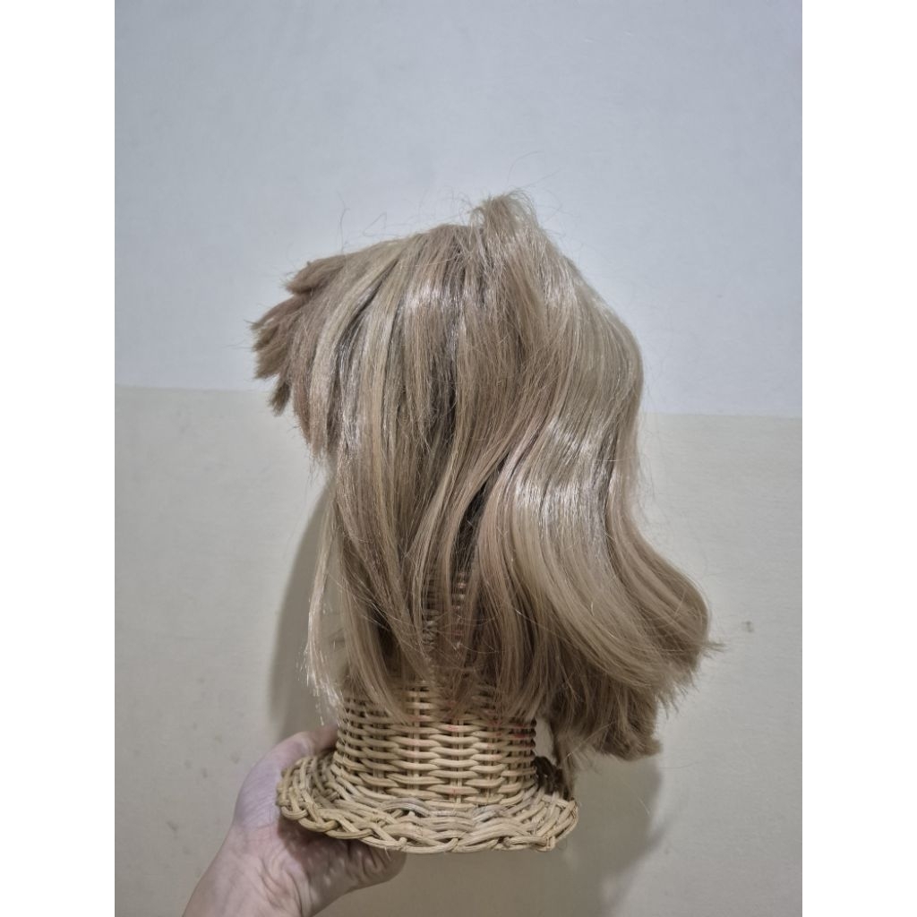 wig cosplay ai haibara / coklat muda