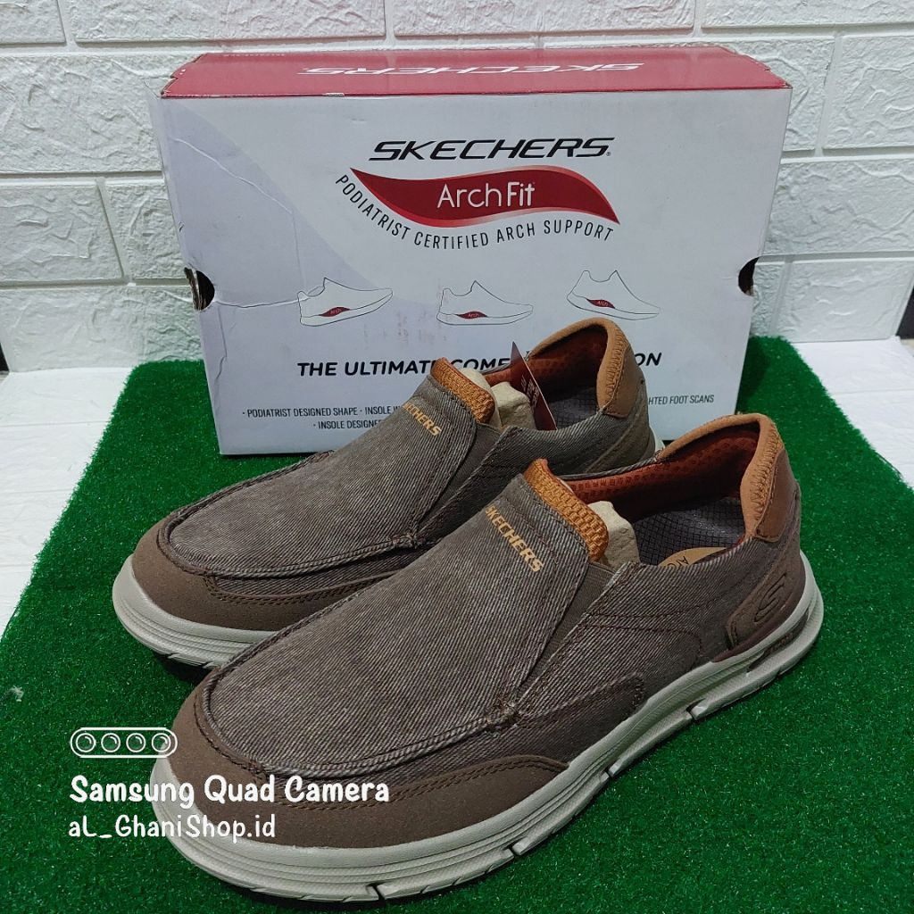 Sepatu Formal Slip On Pria SKCHERS ARCH FIT VORTELL 204581 BRN Men Original