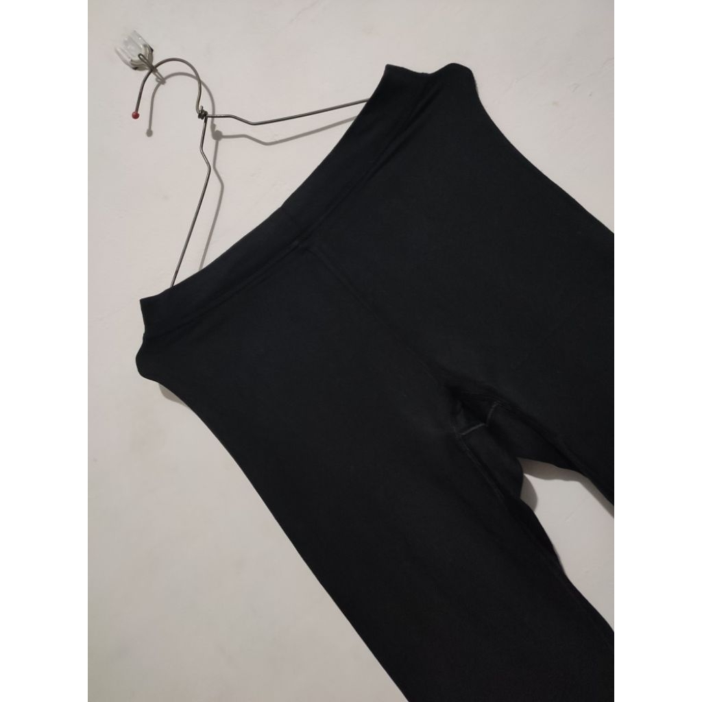 Legging Katun Uniqlo Heattech Extra Warm Hitam S