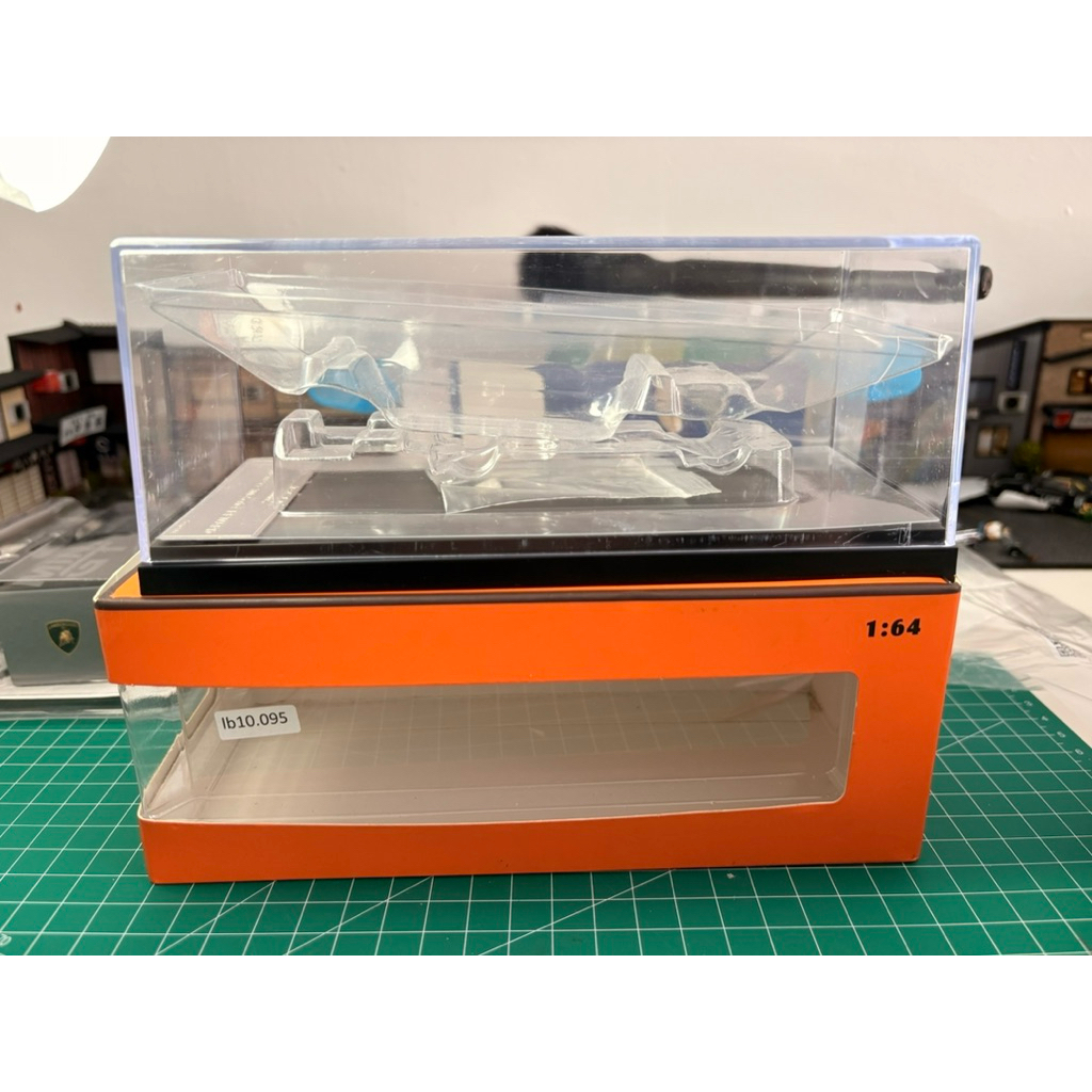 GCD Hino 300 Tow truck Blackbird 1/64 diecast