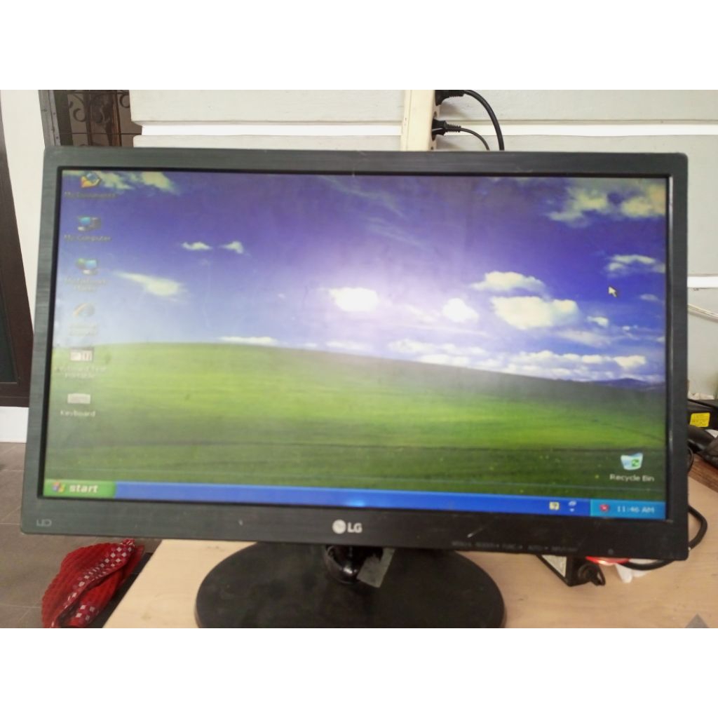 monitor 20in minus garis/tompel/berenbun