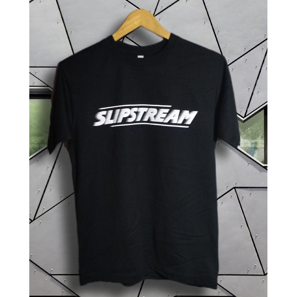 uniqlo supstream kaos second/preloved/branded