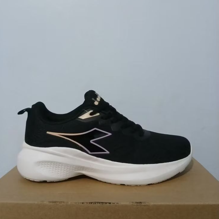 DIADORA NIRNIA WOMENS RUNNING SHOES - BLACK