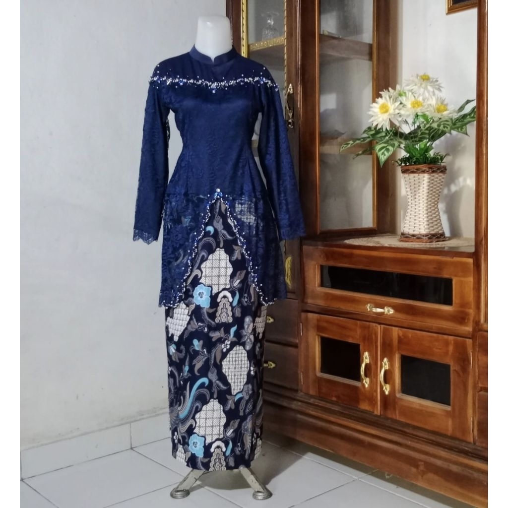 preloved kebaya couple
