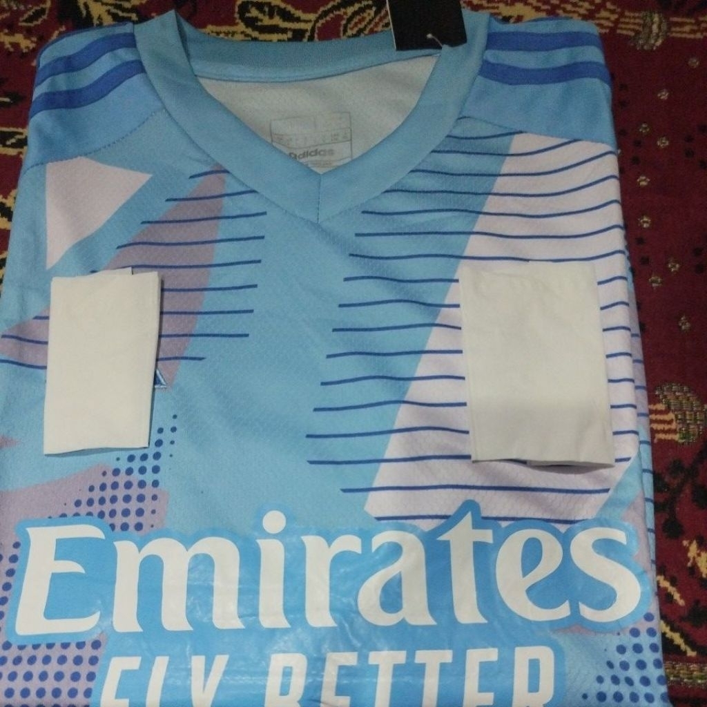Jersey bola (Real..madrid...GK. bnwt)
