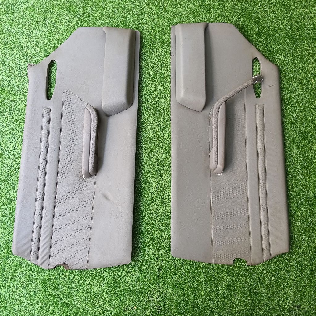 Set Panel Pintu Mercedes-Benz R107 SL 380SL 450SL 560SL OEM Beige L/R NOS untuk Kualitas Asli dan Ta