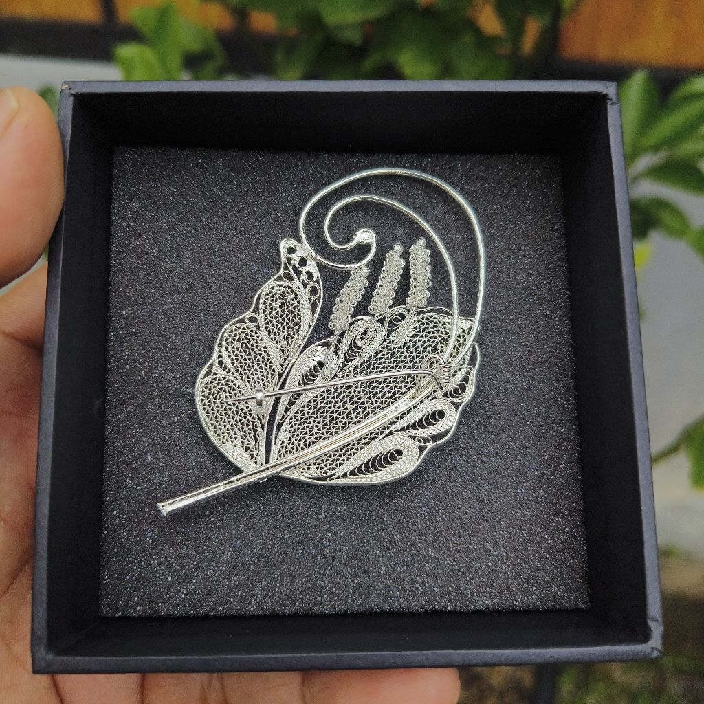 Bros Bunga Tangkai Lucu Cantik Unik Mewah dan Elegant / Bros Kerudung / Bros Hijab / Bros Jilbab / E