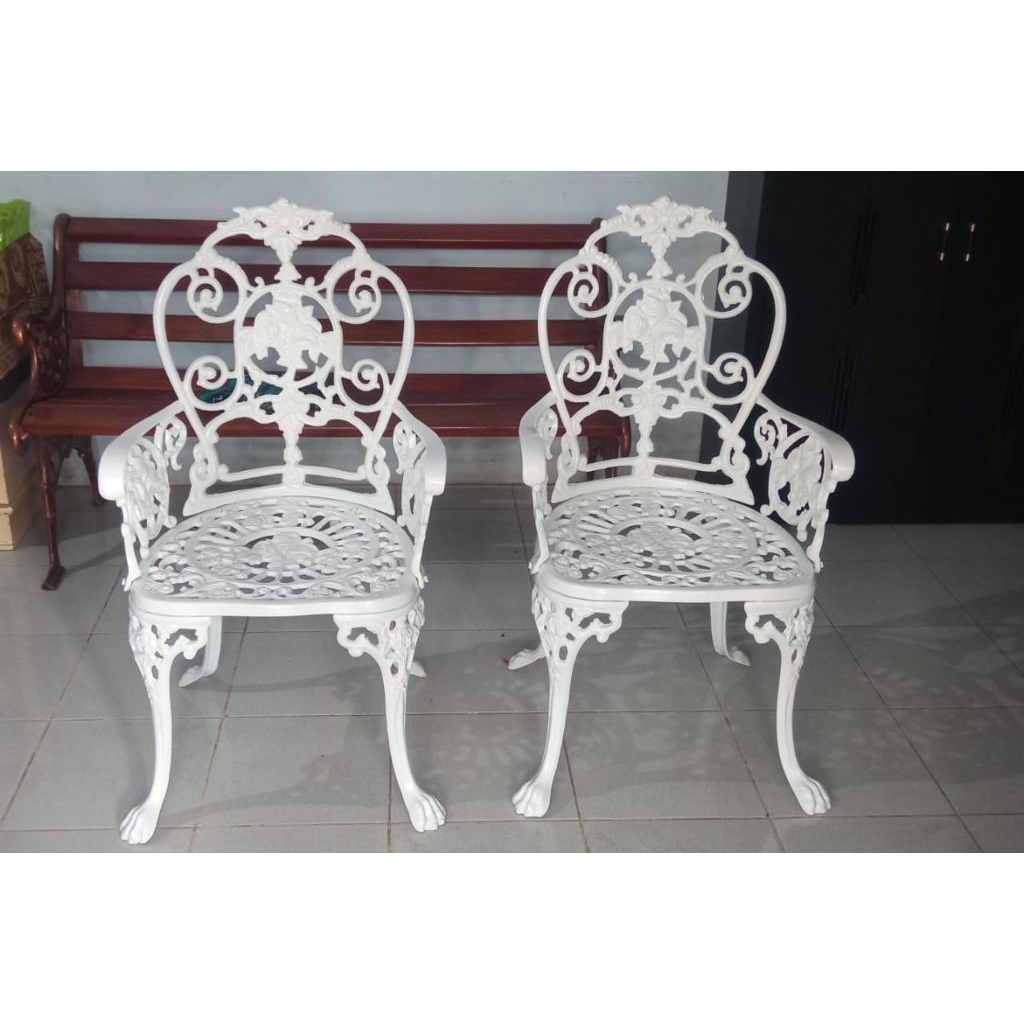 Kursi Teras Kursi Tanan Besi Ukir Warna Putih
