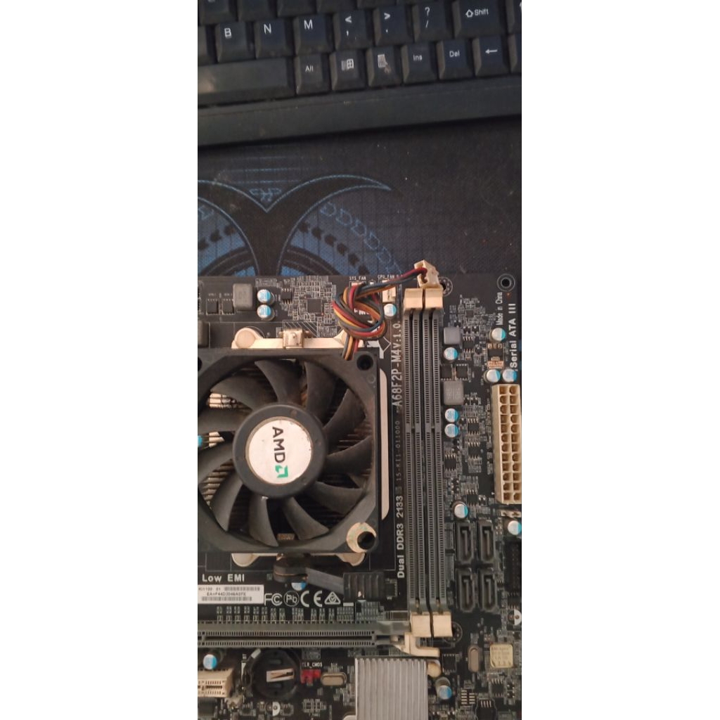 Mainboard ECS A68F2P-M4 + AMD A6-7400K