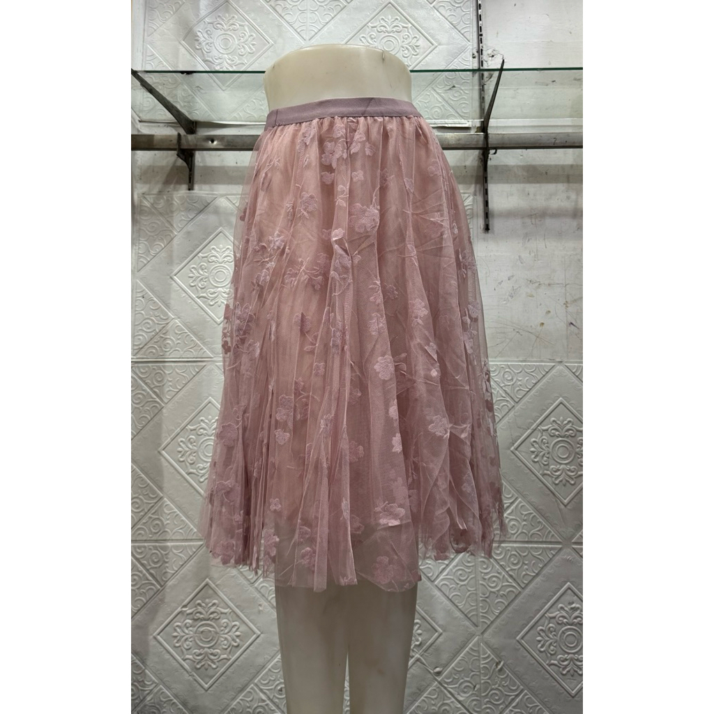 ROK TUTU PENDEK BUNGA TIMBUL