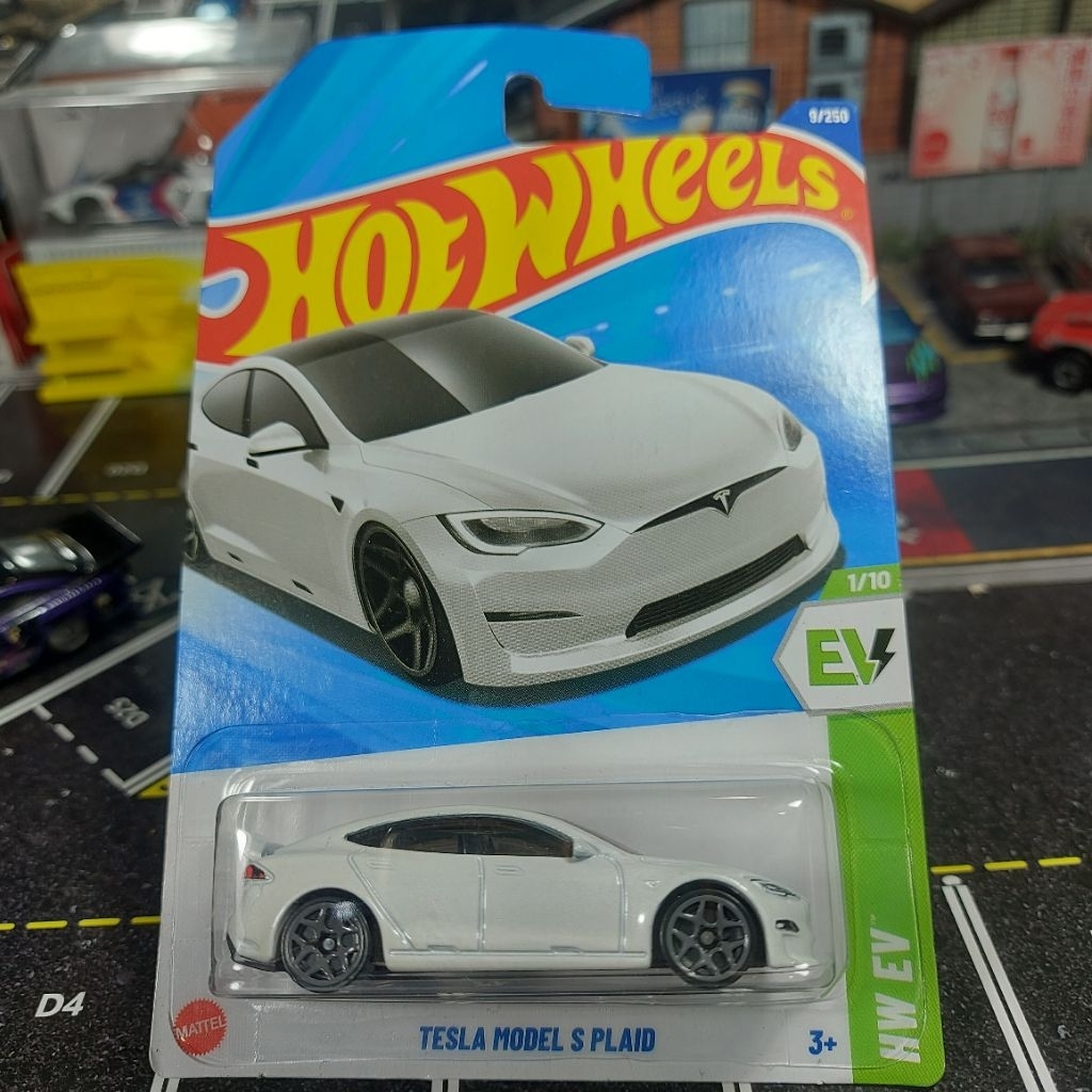 Hot wheels Tesla Model S Plaid