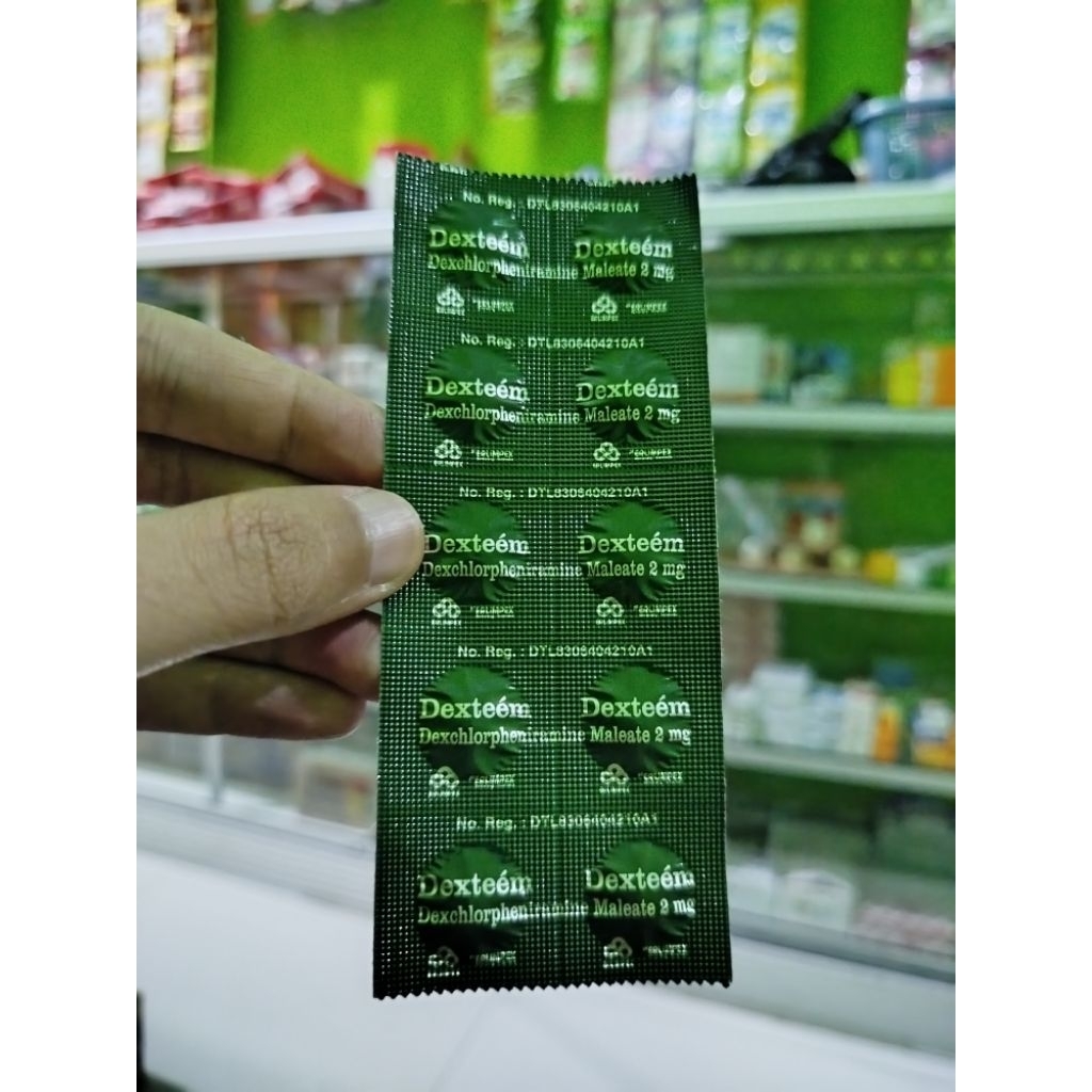 Dexteem Tablet ( Obat gatal gatal karena alergi seperti alergi makanan dan cuaca, kaligata, dan aler