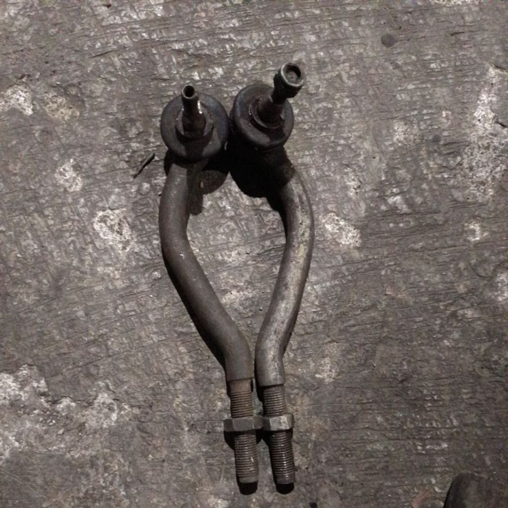 tierod peugeot 405STI