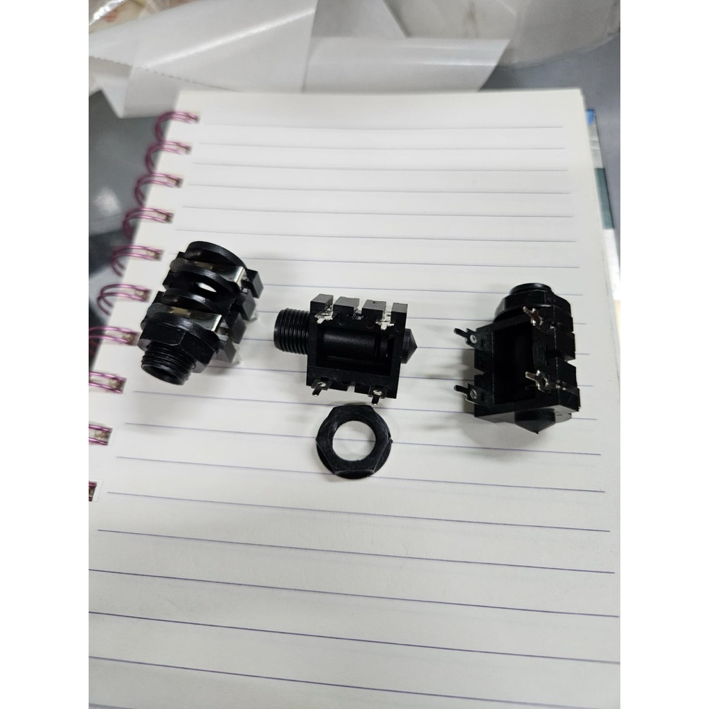 SOKET MIC MONO KELABANG SOKET AKAI MONO KELABANG