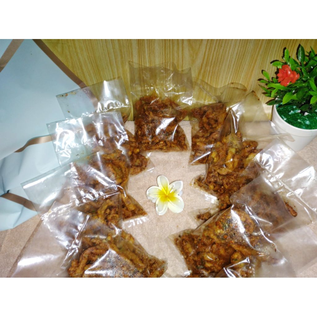 Usus kripi extra pedas-Usus krispi pedas banget-Usus krispi 500gram-Usus krispi-Ide camilan-Usus kri