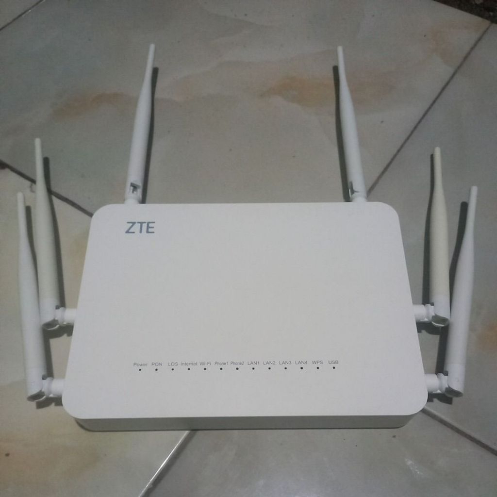 ZTE PREMIUM F670