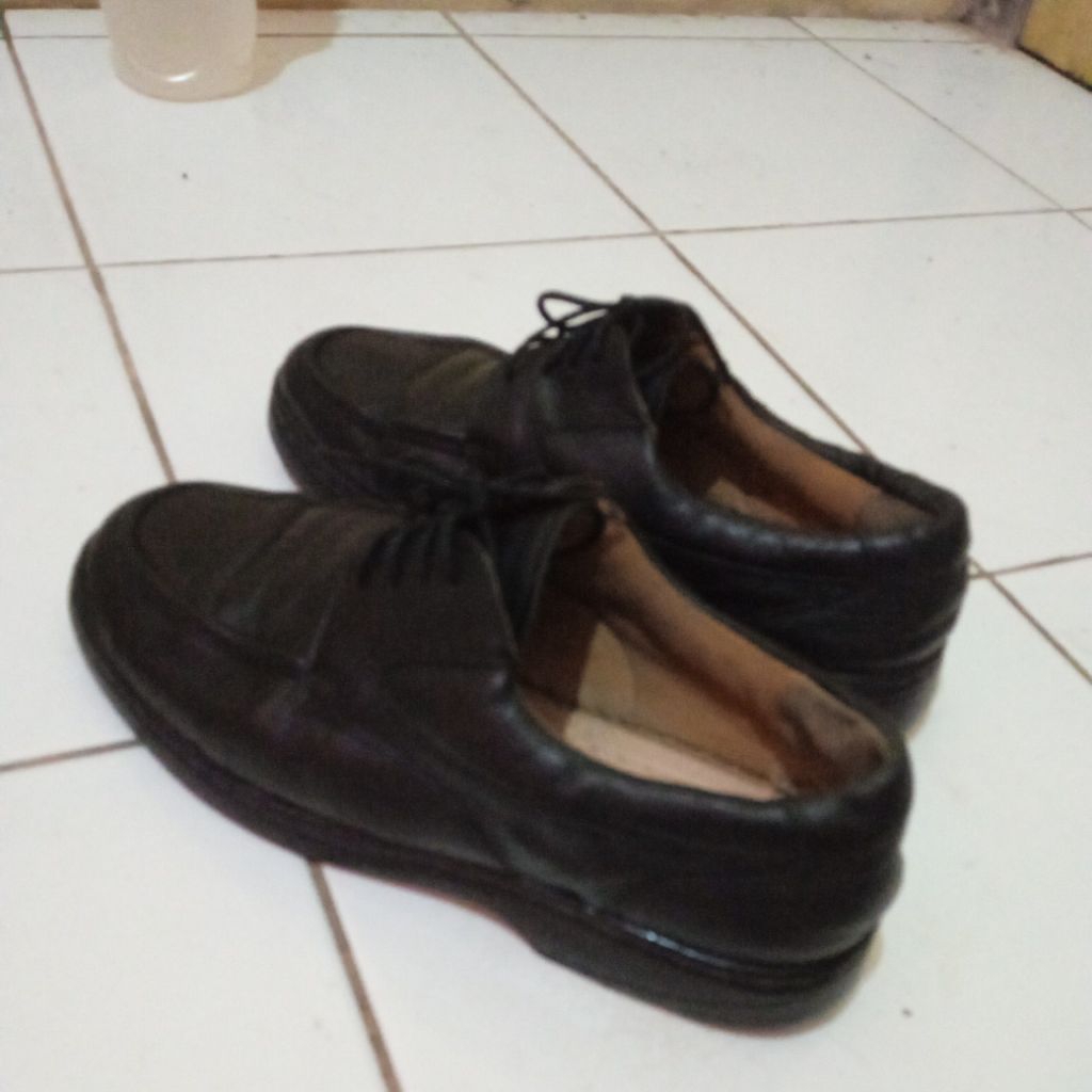 sepatu kulit biosof original second size 40-41
