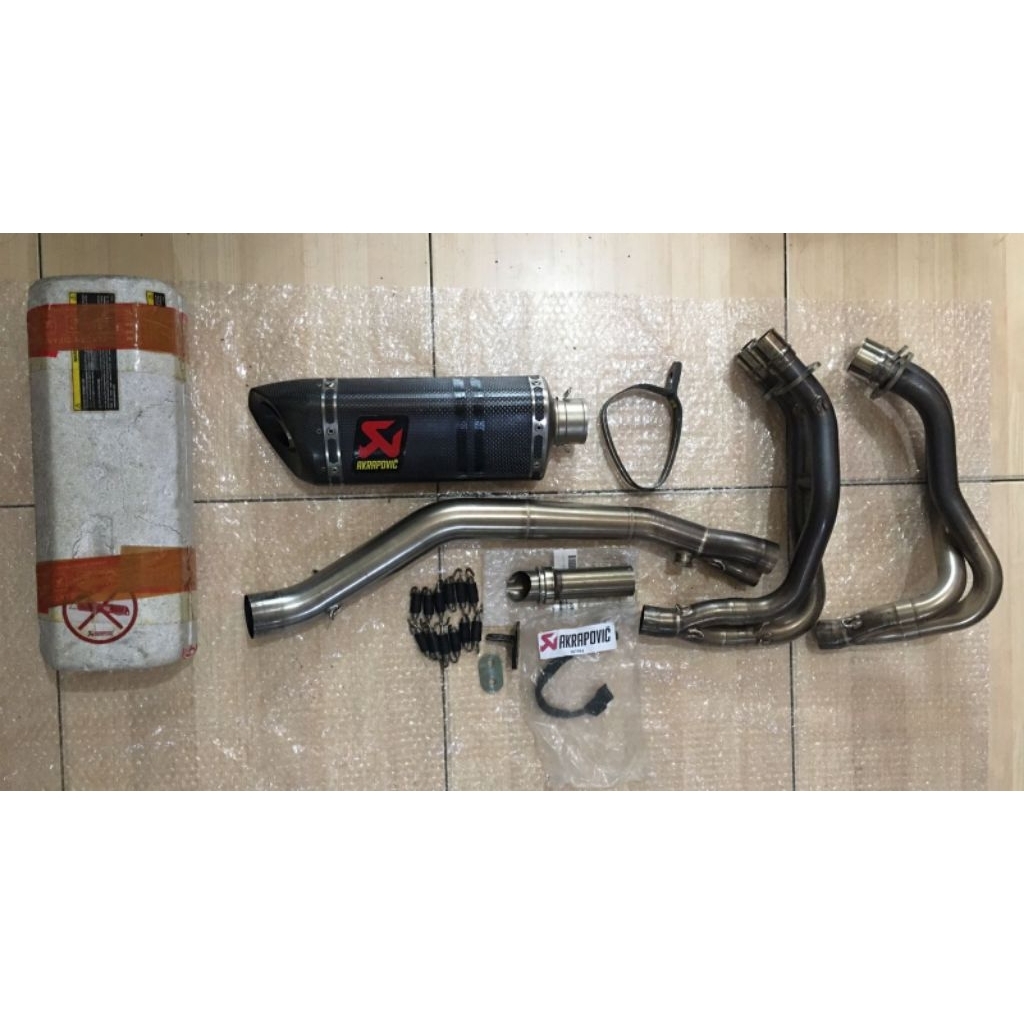 Full System Akrapovic ZX25R