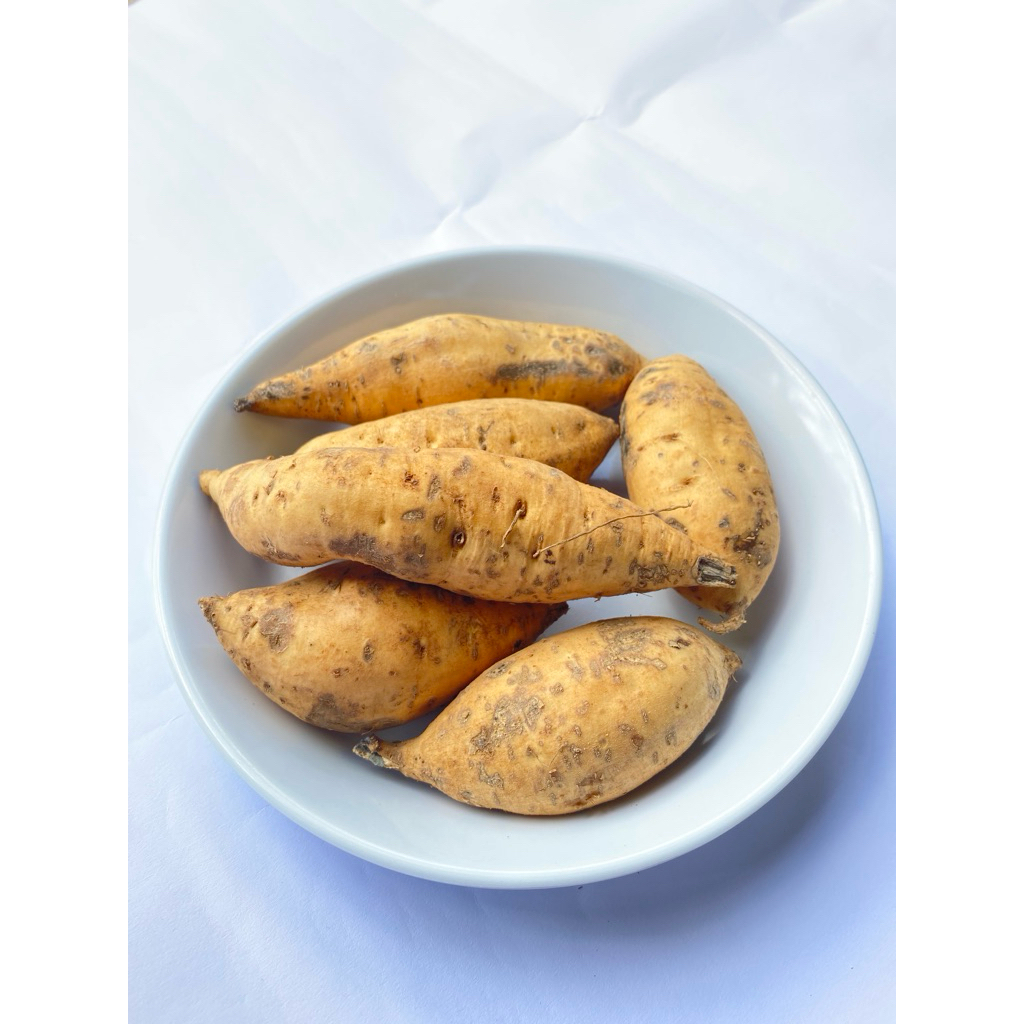 Ubi cilembu asli sumedang ( super ) berat 1 kg ubi madu